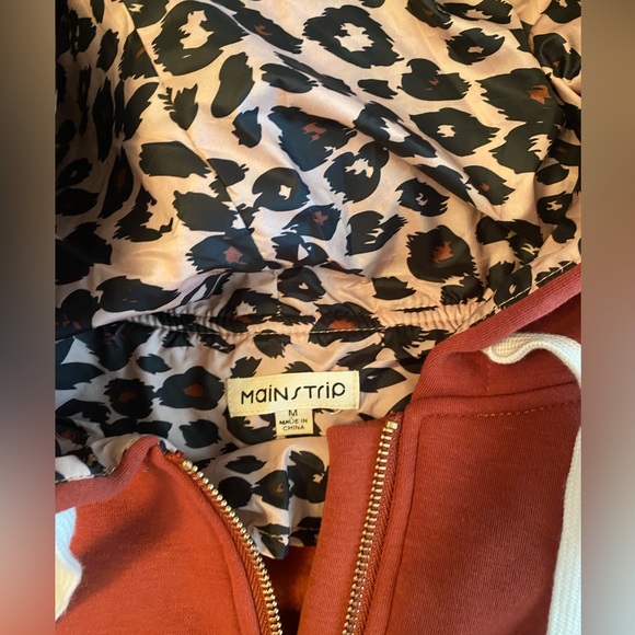 Cozy Pullover - Picture 2 of 3